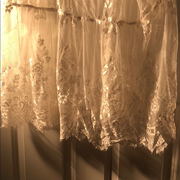 Torrid lace shirt - Picture 4 of 6